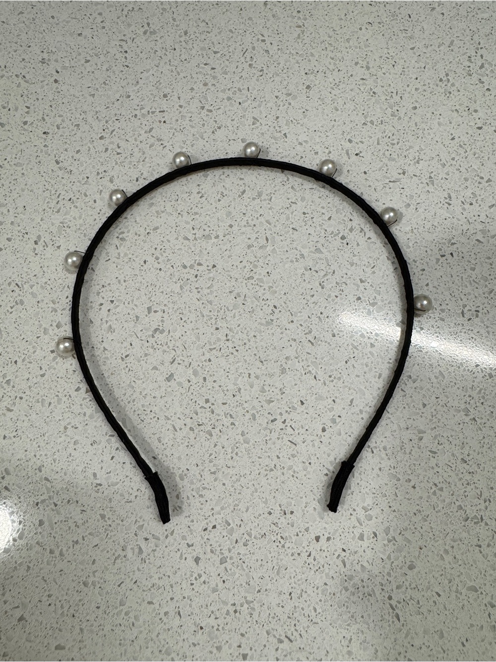 Pearl Embellished Black Headband - Unbranded